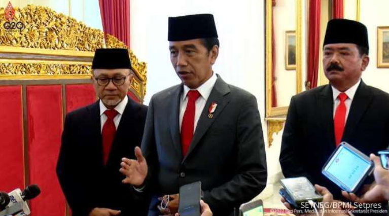 Ini Alasan Jokowi Angkat Zulkifli Hasan dan Hadi Tjahjanto Jadi Menteri
